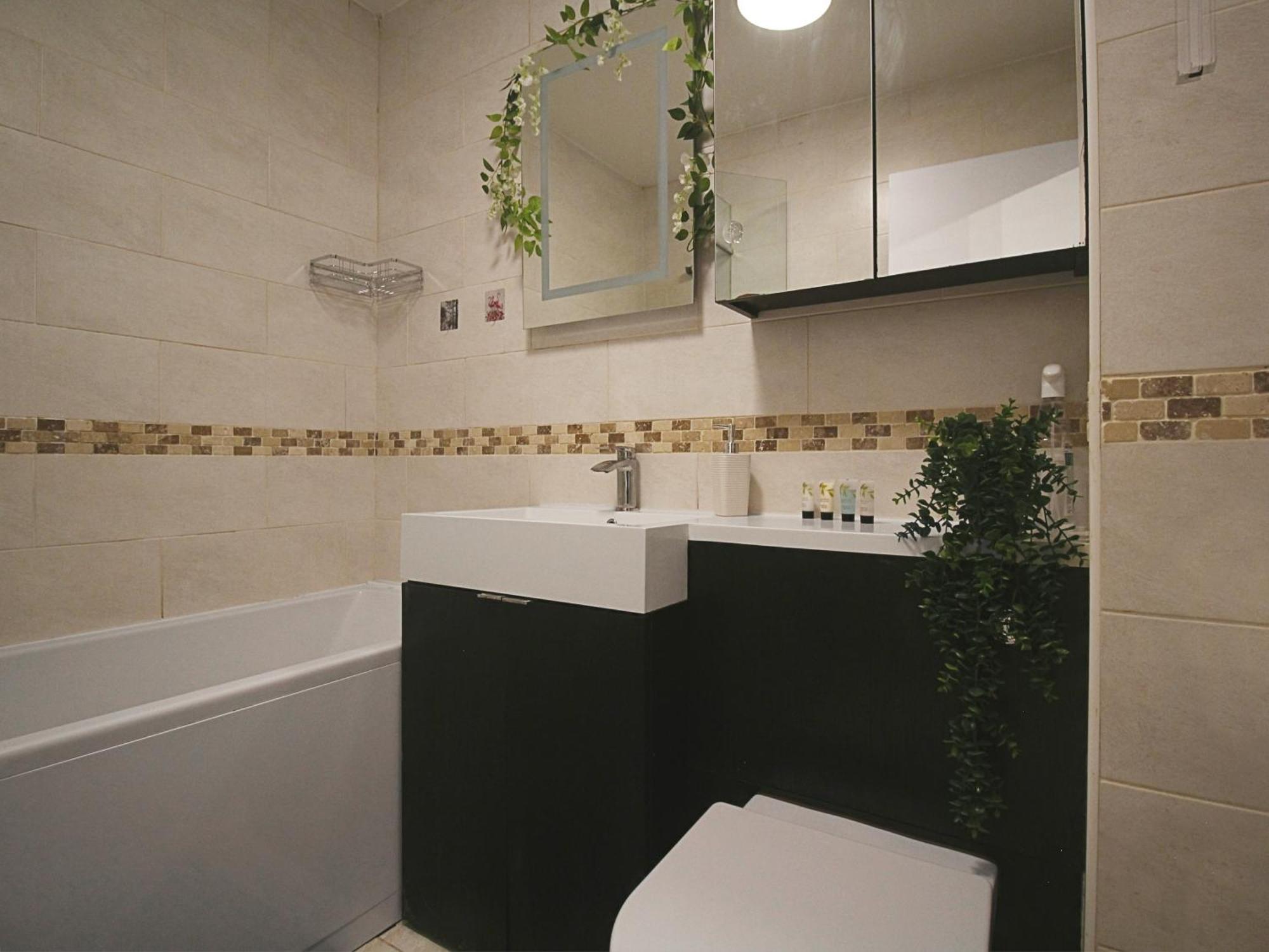 Apartamento 2Bdr Flat Rg1 - Free Open Parking Reading Exterior foto